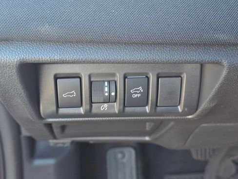 Used 2025 Subaru Outback Premium w/ Popular Package #1A AWD/4WD image 35