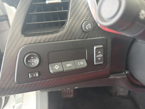 Used 2016 Chevrolet Corvette Z06 RWD image 16