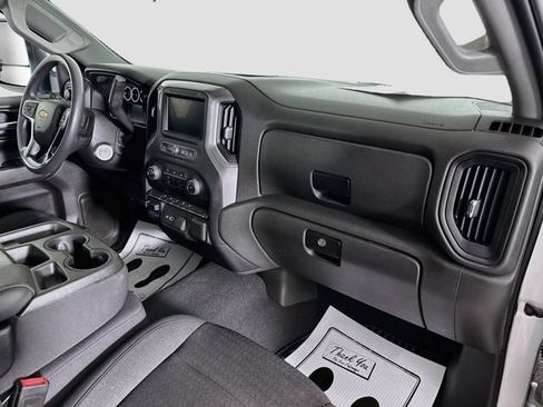 Used 2022 Chevrolet Silverado 1500 Custom w/ Safety Confidence Package AWD/4WD image 26