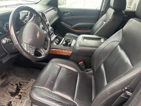 Used 2018 Chevrolet Suburban Premier image 12