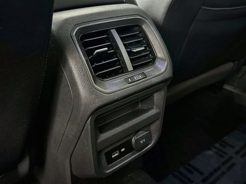 Used 2019 Volkswagen Tiguan SE w/ Panoramic Sunroof Package AWD/4WD image 23