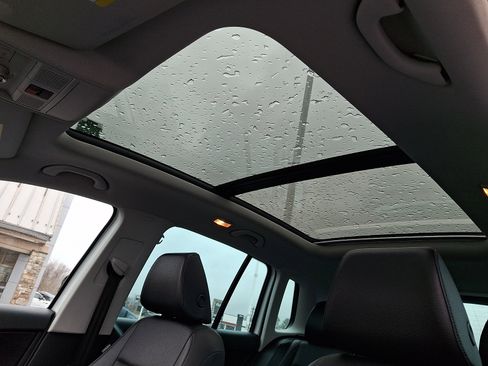 Used 2017 Volkswagen Tiguan Wolfsburg Edition image 14