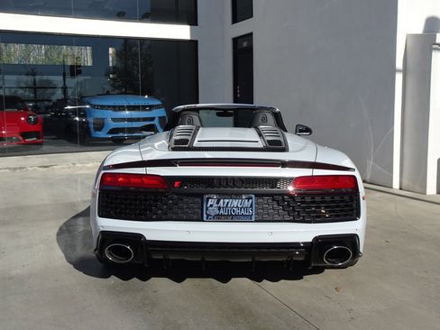 Used 2020 Audi R8 V10 w/ Carbon Exterior Package image 6