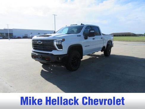 New 2026 Chevrolet Silverado 2500 LT w/ Trail Boss Package AWD/4WD image 3
