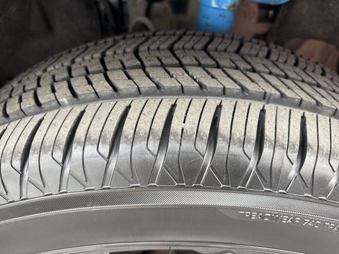 Used 2023 Toyota RAV4 SE w/ Convenience Package image 12