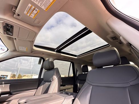 New 2025 Ford Expedition Active RWD image 75