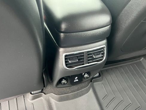 Used 2023 Hyundai Santa Fe Limited AWD/4WD image 18