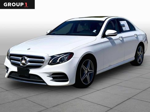 Used 2017 Mercedes-Benz E 300 4MATIC image 1