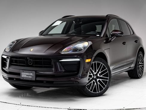 Certified 2026 Porsche Macan AWD/4WD image 1