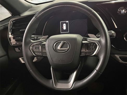 Used 2024 Lexus RX 350 FWD image 17