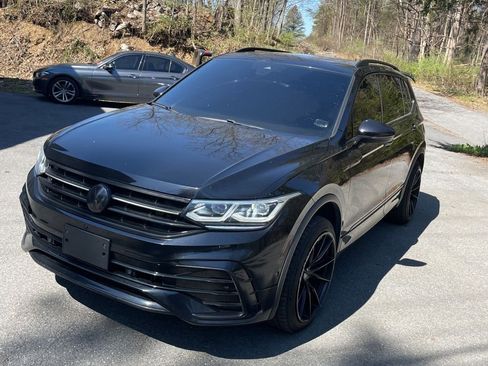 Used 2022 Volkswagen Tiguan SEL R-Line AWD/4WD image 2