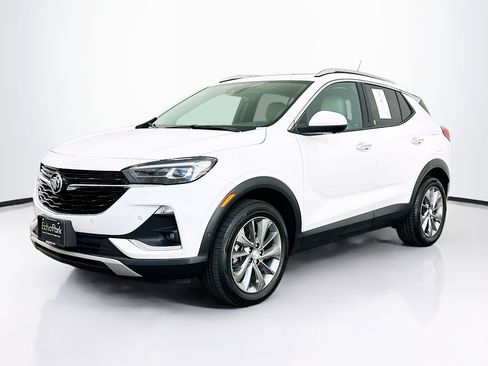 Used 2023 Buick Encore GX Essence w/ Advanced Technology Package AWD/4WD image 3