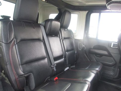 Used 2020 Jeep Wrangler Unlimited Rubicon AWD/4WD image 21
