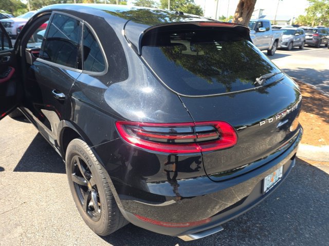 Used 2018 Porsche Macan AWD/4WD image 7