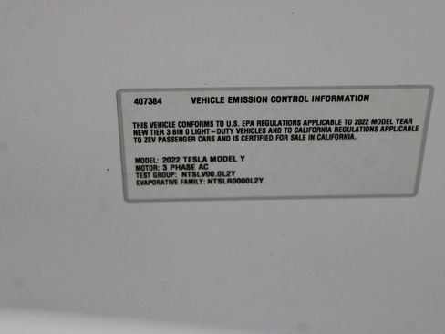 Used 2022 Tesla Model Y Performance image 33