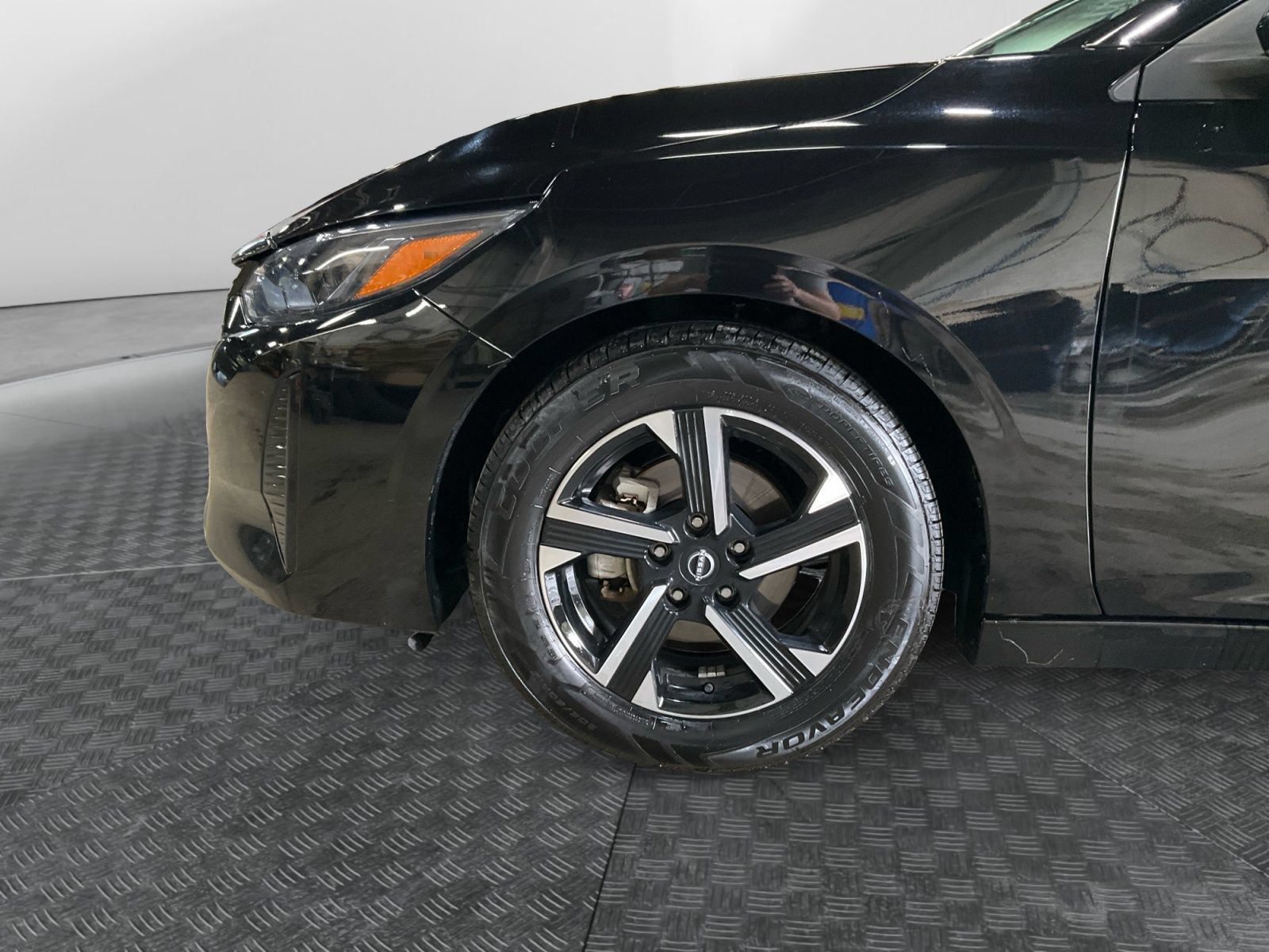 Used 2024 Nissan Sentra SV FWD image 16