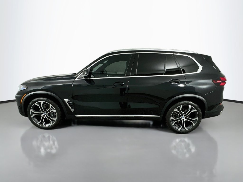 Certified 2024 BMW X5 xDrive40i w/ Premium Package AWD/4WD image 8