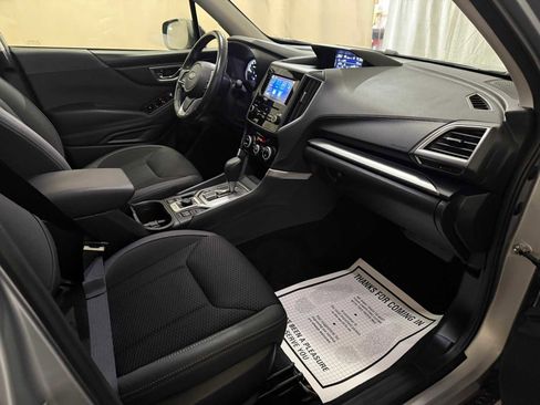 Used 2020 Subaru Forester Premium image 28
