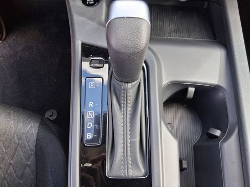 New 2026 Nissan Sentra SV w/ SV Convenience Package FWD image 18