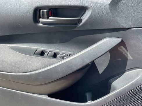 Used 2025 Toyota Corolla LE FWD image 22