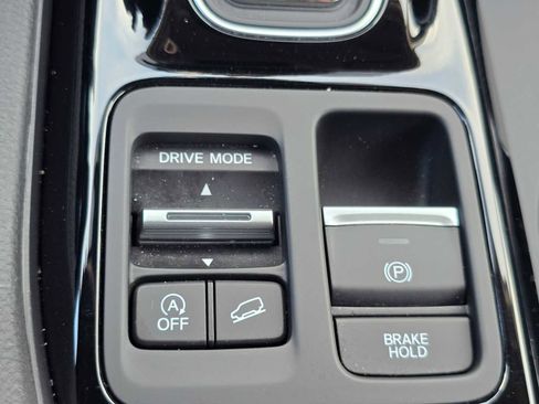 Used 2025 Honda Pilot EX-L image 33