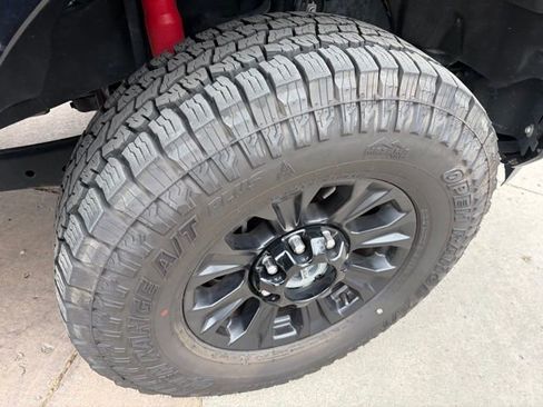 Used 2022 Ford F250 Platinum w/ Tremor Off-Road Package image 16