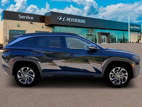 New 2026 Hyundai Tucson Limited image 9