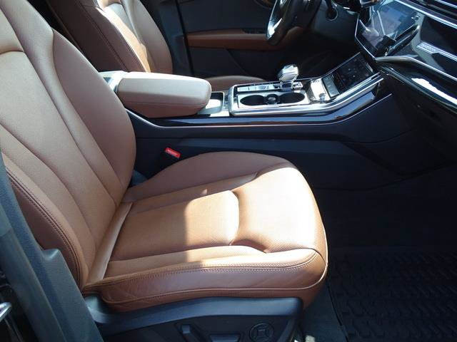 Used 2021 Audi Q8 Premium Plus w/ Premium Plus Package AWD/4WD image 21