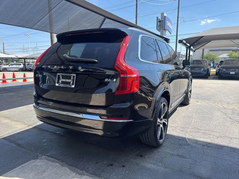 Used 2023 Volvo XC90 B6 Ultimate w/ Lounge Package image 5
