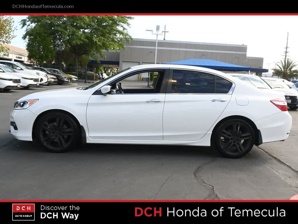 Used 2016 Honda Accord Sport image 4