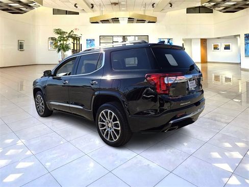 Used 2023 GMC Acadia Denali image 5