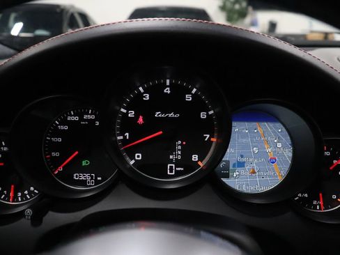 Used 2017 Porsche Cayenne Turbo image 36