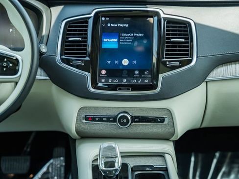 Certified 2023 Volvo XC90 T8 Ultimate AWD/4WD image 21