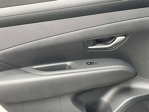 New 2026 Hyundai Tucson SE image 9