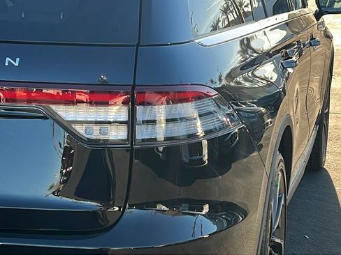 New 2025 Lincoln Aviator Reserve w/ Equipment Group 201A image 9