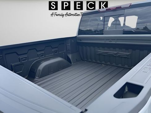 Used 2024 Chevrolet Silverado 1500 ZR2 w/ Technology Package AWD/4WD image 19