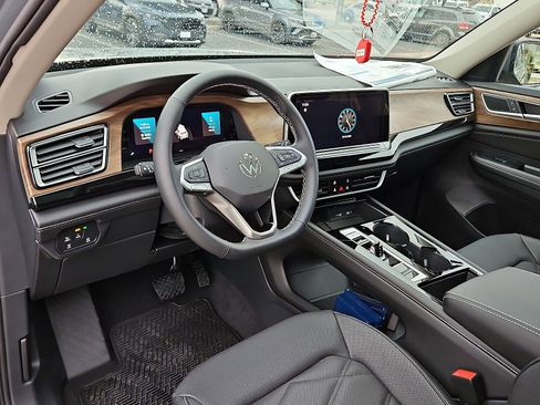 New 2026 Volkswagen Atlas SE image 13