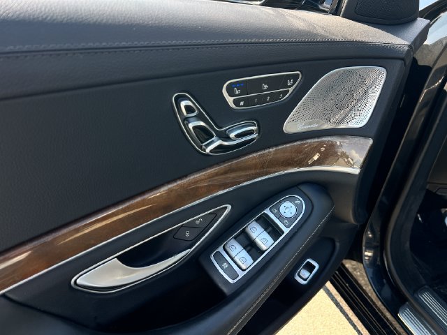 Used 2016 Mercedes-Benz S 550 4MATIC Sedan image 11