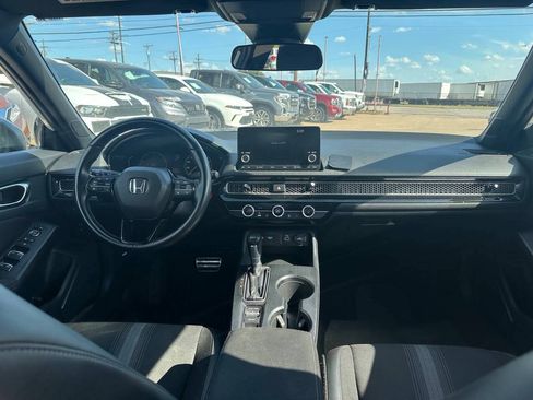 Used 2023 Honda Civic Sport image 19