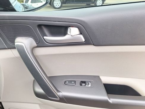 Used 2021 Kia Sportage LX w/ LX Fwd Popular Package image 34