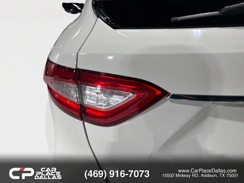 Used 2017 Maserati Levante AWD/4WD image 20