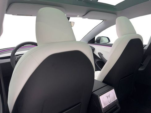 Used 2025 Tesla Model 3 Long Range image 33