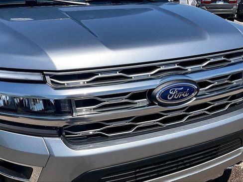 Used 2023 Ford Expedition Platinum AWD/4WD image 31