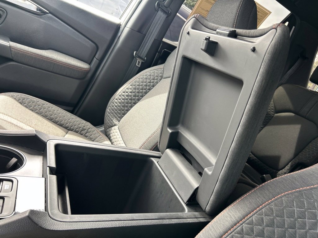 Used 2025 Honda Pilot Sport image 37