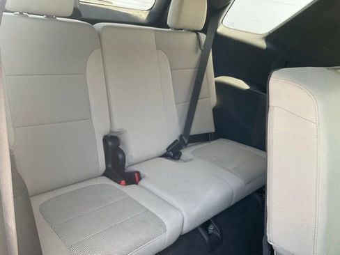 Certified 2023 Chevrolet Traverse LS FWD image 11