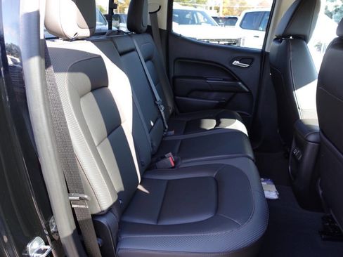 Used 2022 GMC Canyon AT4 image 31