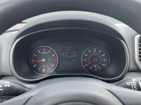 Used 2019 Kia Sportage LX AWD/4WD image 9