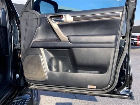 Used 2021 Lexus GX 460 Premium image 23
