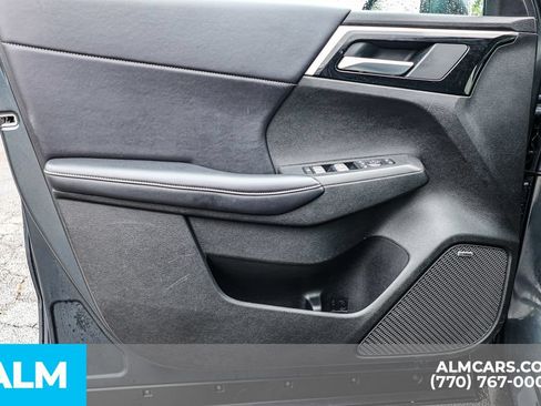 Used 2025 Mitsubishi Outlander SE FWD image 47