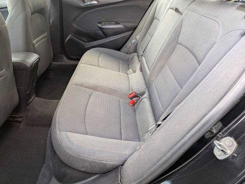 Used 2017 Chevrolet Cruze LT FWD image 16